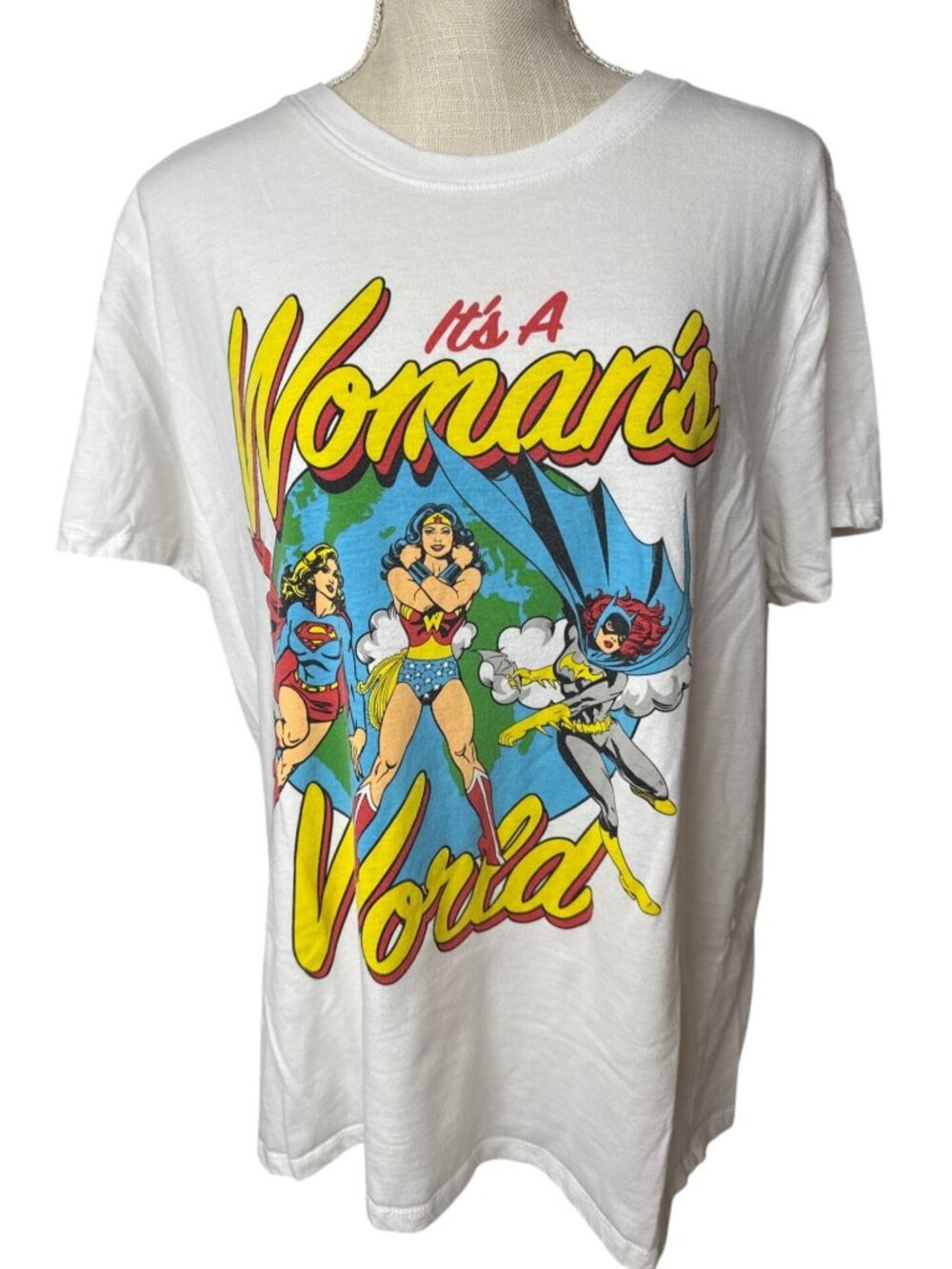 Justice League Womens Graphic Tee XXL "Its A Womans World" Superheroes